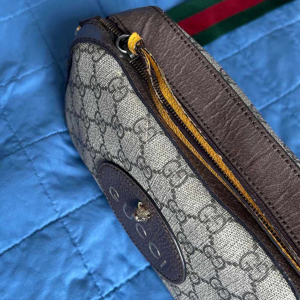 Gucci Beige & Brown GG Supreme Mini Shoulder Bag with Floral Lining - Picture 4 of 11